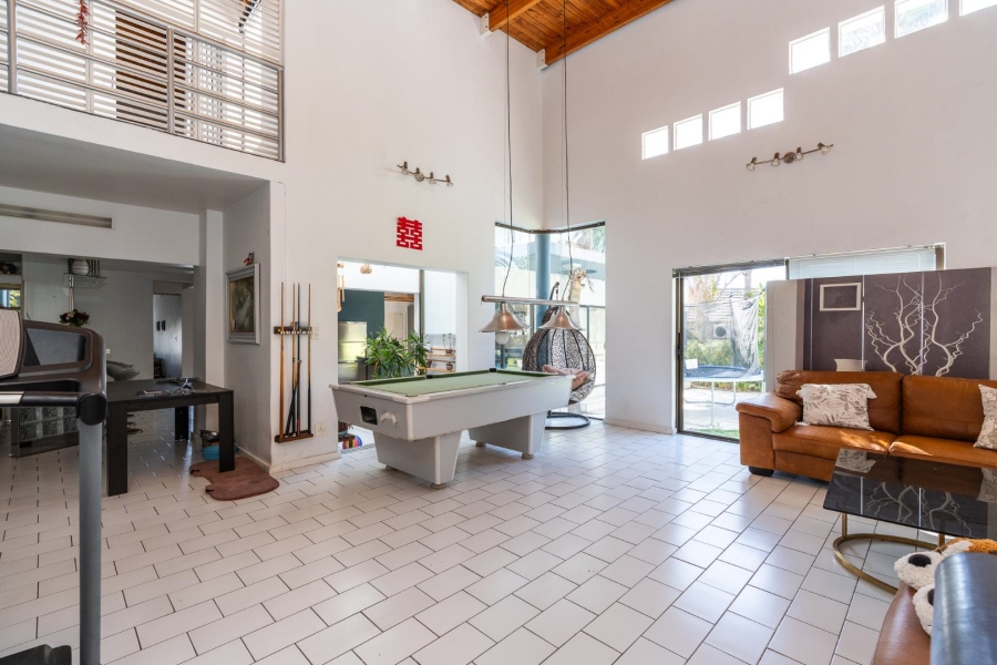 6 Bedroom Property for Sale in Welgelegen Western Cape